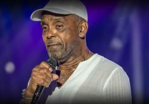 frankie beverly age