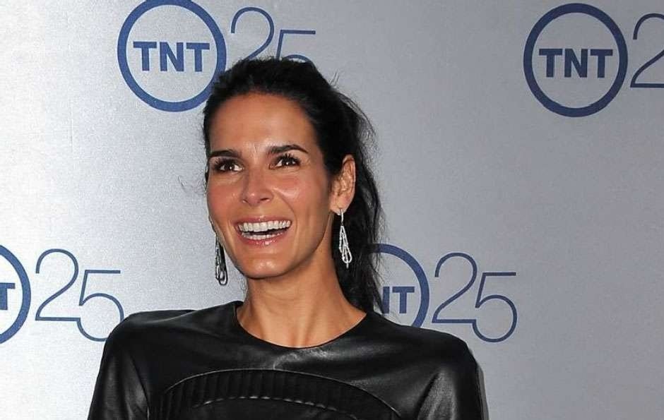 angie harmon