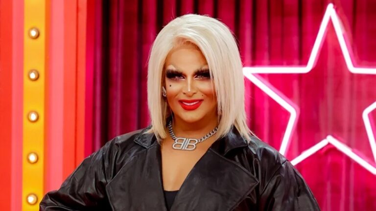 roxxxy andrews age